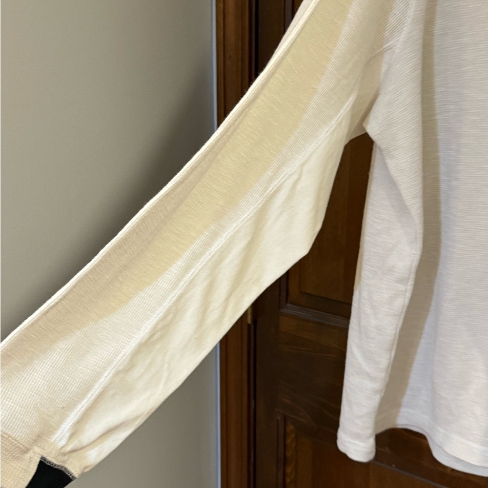 Jordan Men's thermal White Long Sleeve Tee - Picture 5 of 7